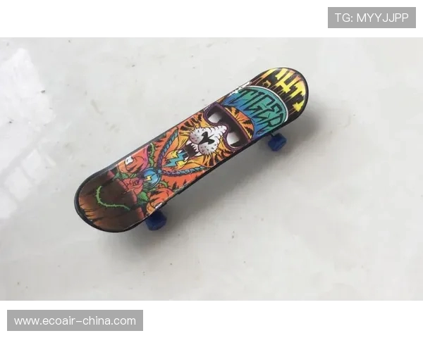 武汉滑板队在全国滑板节奏排行榜中荣获第四名展现出强大实力与团队精神